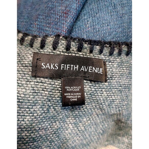 Saks Fifth Avenue Open Shawl Poncho Knit Gray Burgundy Blue One Size - Picture 4 of 4